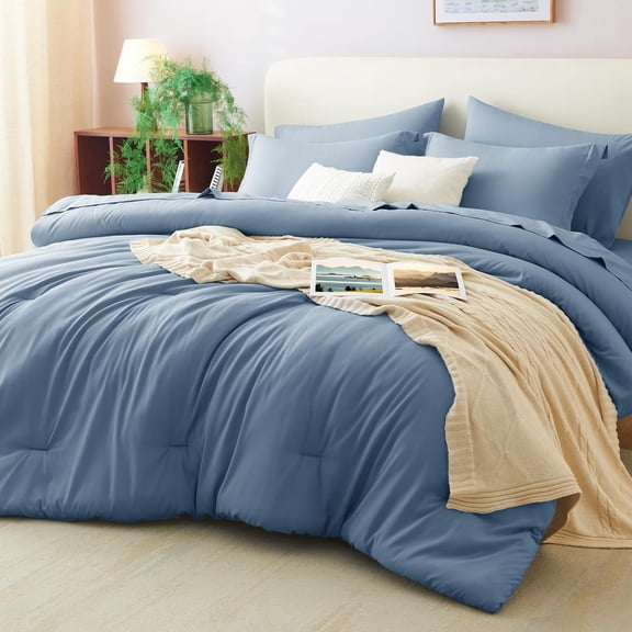 Oversized Queen Grayish Blue 7 Piece Bed-in-a-Bag Bedding Set