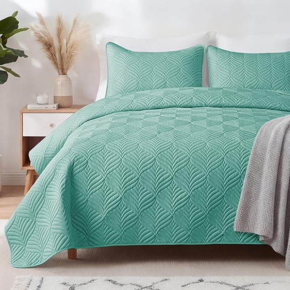 Oversized Quilt Bedding Set, Lightweight Turquoise Bedspread Cal Oversized Quilt with Modern Pattern, Reversible 3-Piece Bedspread with 2 Pillows for All Seasons