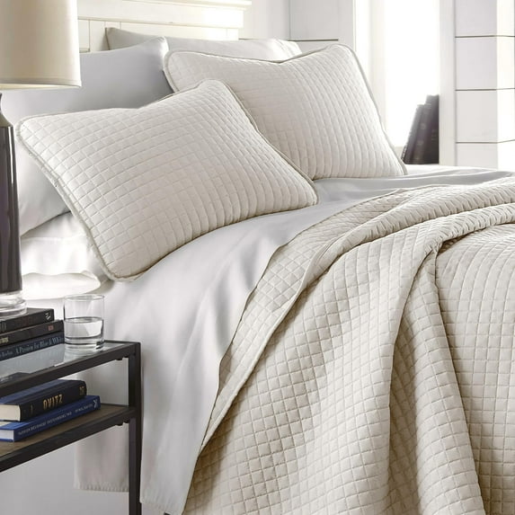 Oversized Square Stitched Solid Embroidered 3-Piece Quilt Set by Southshore Fine Linens
