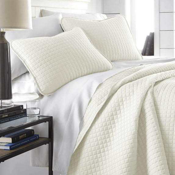Oversized Square Stitched Solid Embroidered 3-Piece Quilt Set by Southshore Fine Linens