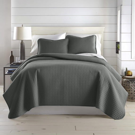 Southshore Fine Linens Vilano Reversible Oversized Quilt Set, 110 GSM Double Brushed Microfiber, 120 GSM Fill, Lightweight, 2 Piece, 1 Quilt and 1 Standard Sham, Slate Grey, Twin/Twin XL