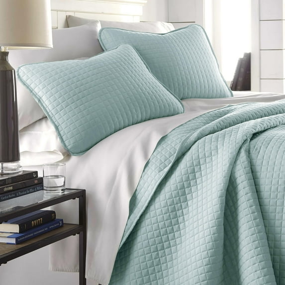 Oversized Square Stitched Solid Embroidered 3-Piece Quilt Set by Southshore Fine Linens