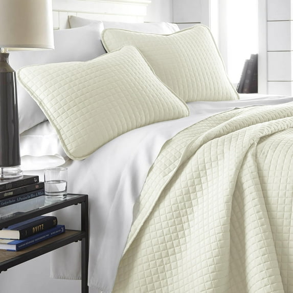 Oversized Square Stitched Solid Embroidered 3-Piece Quilt Set by Southshore Fine Linens