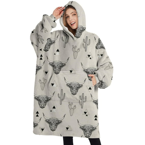 Oversized Wearable Blanket Hoodie,Highland Cow Cactus Triangle Pattern Sherpa Blanket Hoodie with Super Pockets,Super Warm Fuzzy Pullover for Women & Men