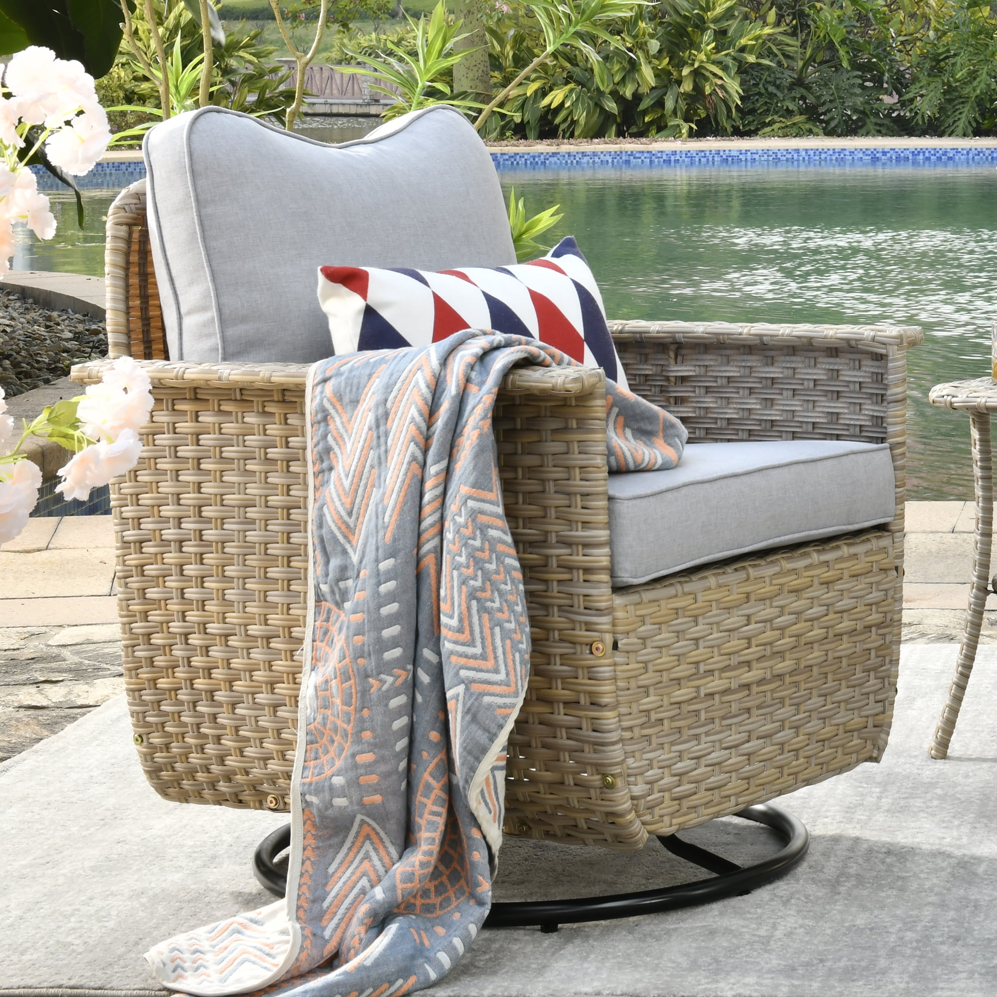 Ovios 1 Pieces Outdoor Patio Furniture Set Wicker Swivel Chair with