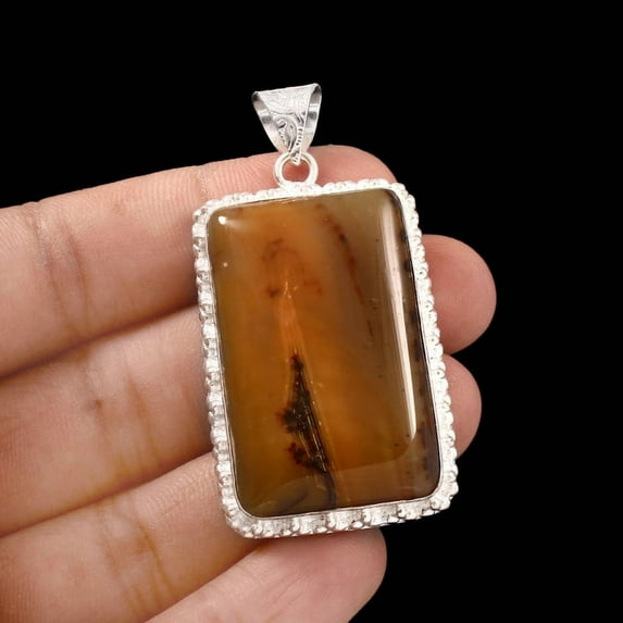 Owais Gems And Jewelry Natural Agate 97 CT's Rectangle Shape Gemstone Silver Pendant Women's Fashion Jewelry.