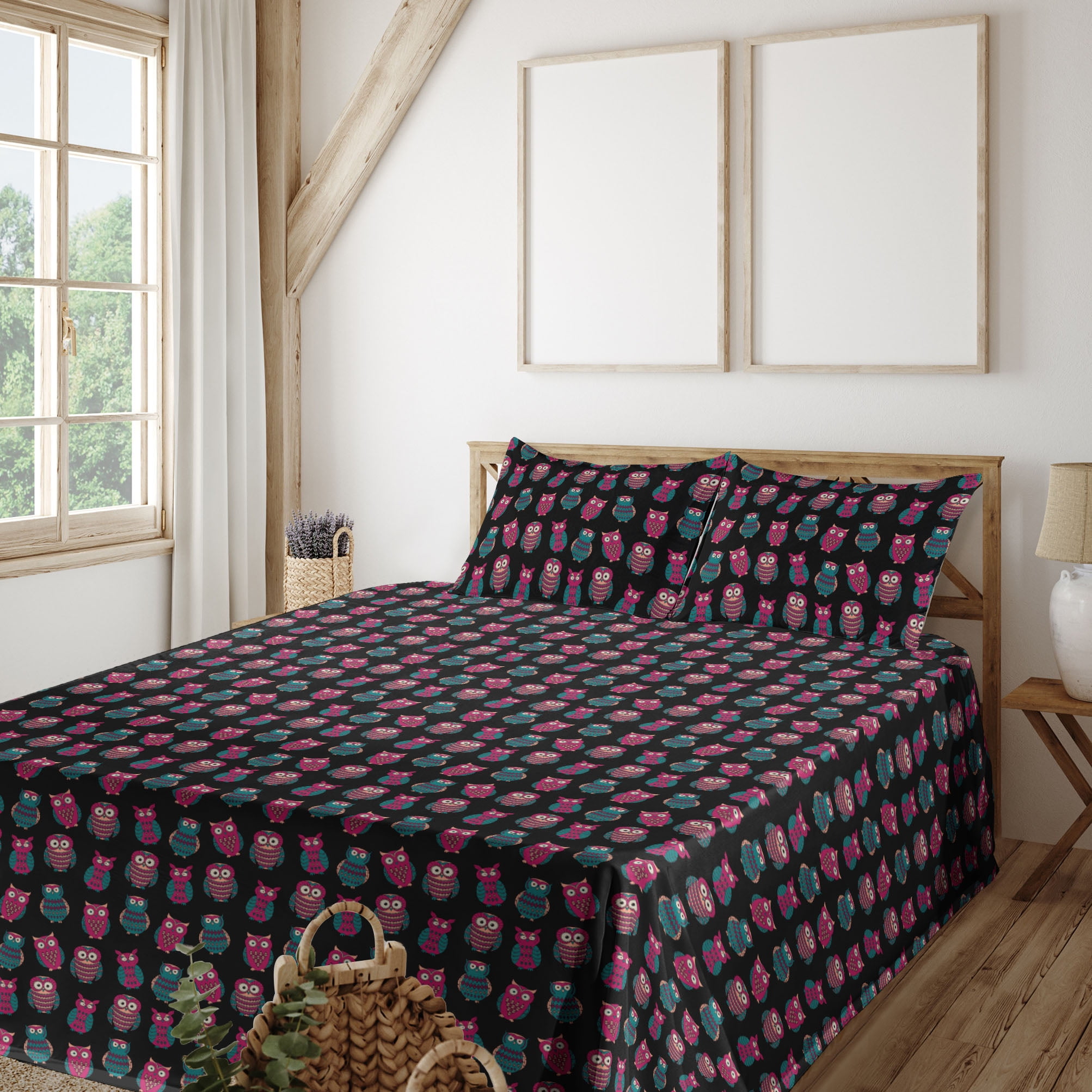 Pillowcase Kit: Animals in Magenta Pillowcase Kit: Animals in Magenta