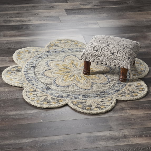 Ox Bay Ella 4' Round Gray/Beige Distressed Medallion Indoor Area Rug