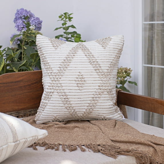 Ox Bay Petra 20" x 20" Beige/White Diamond Reversible Indoor/Outdoor Adult Decorative Throw Pillow