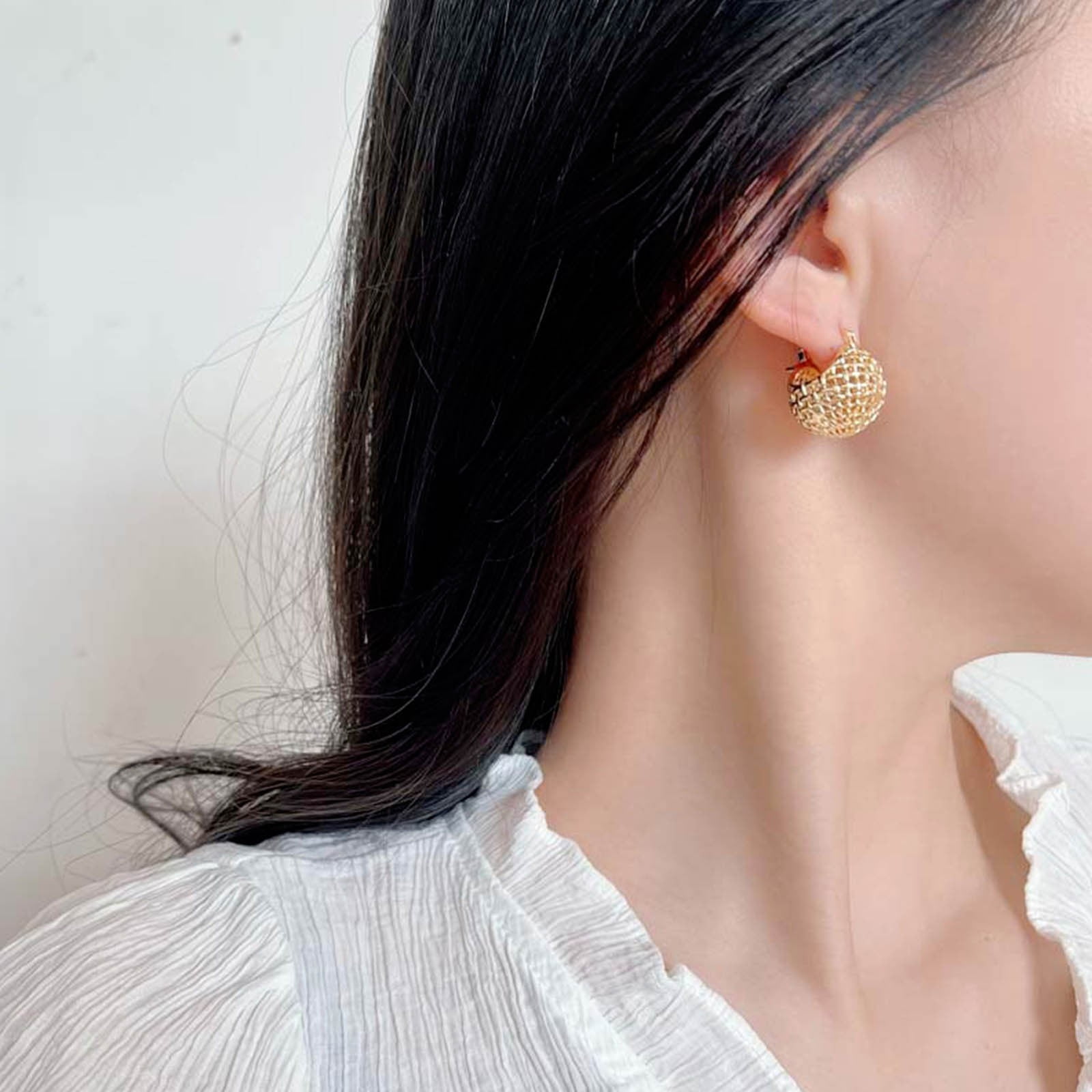 Unusual stud earrings deals