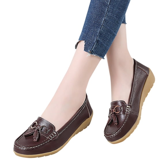 Oyedens Slip on Loafers Walking Shoes for Women Leather Non Slip Nurse Work Penny Loafers Boat Shoes