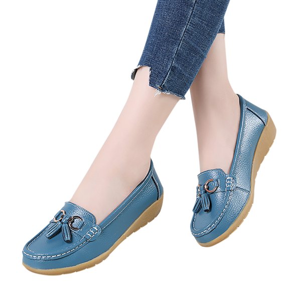Oyedens Slip on Loafers Walking Shoes for Women Leather Non Slip Nurse Work Penny Loafers Boat Shoes