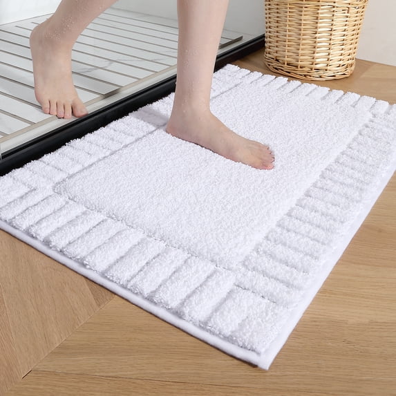 PABUBE Bathroom Rugs 24"x36", Absorbent Bath Mats Rugs for Bathroom Floor Non Slip Non Skid, Soft Shag Microfiber Machine Washable Shower Bath Mat for Bathroom Decor, White