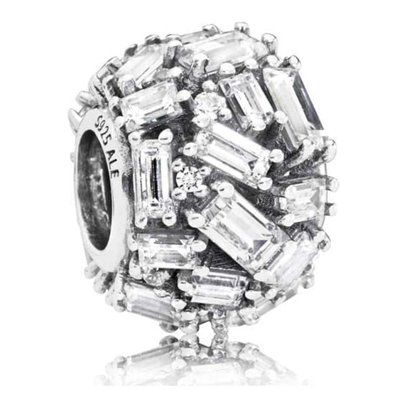 PANDORA Chiselled Elegance Charm