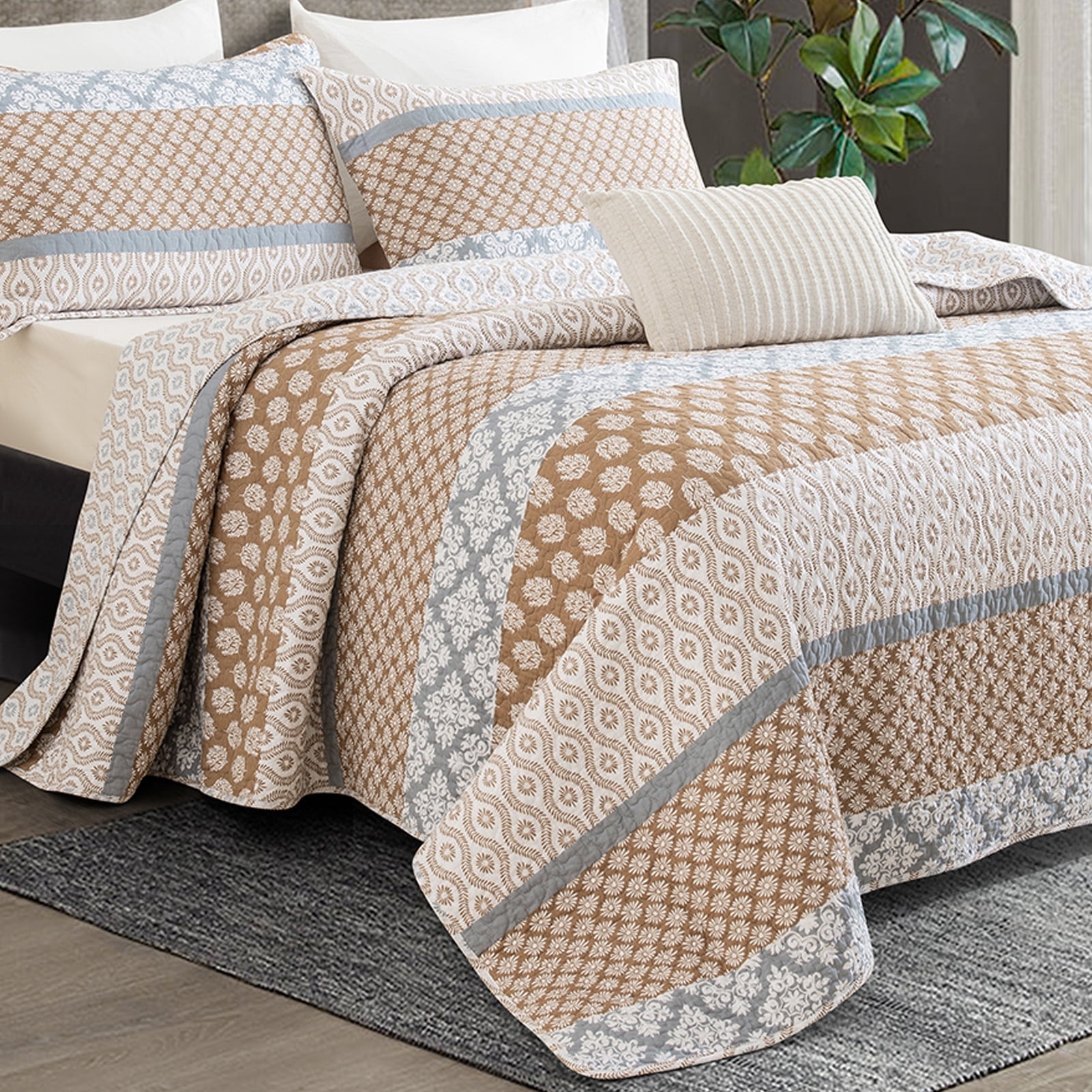 PANGUSHAN 100% Cotton Brown Quilt King Size, King Quilt Bedding Set Quilted Bedspreads, Lightweight Reversible Floral Comforter for King Bed, All Season, Brown/Gray, 3 Pieces