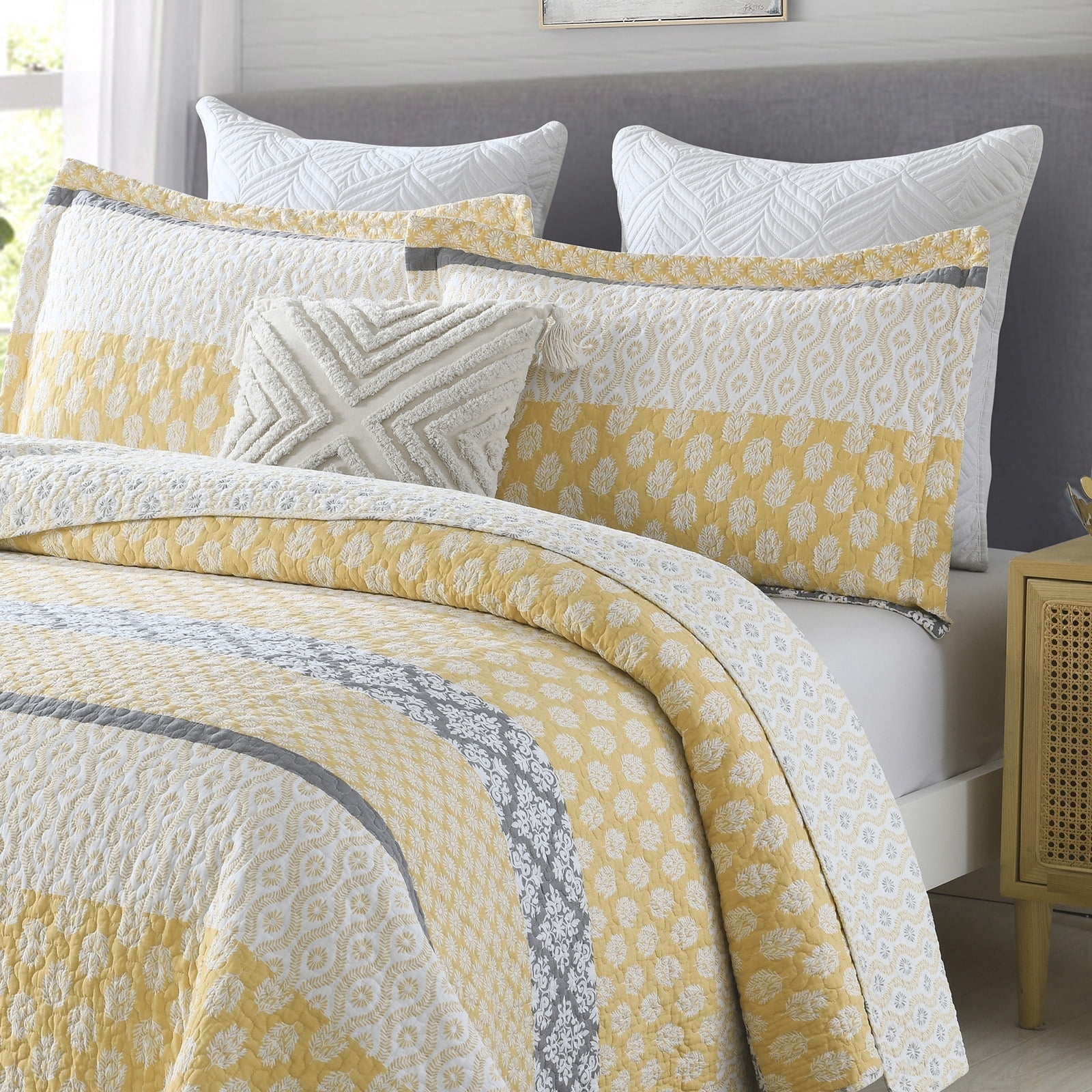 PANGUSHAN 100% Cotton Yellow Quilt King Size, King Quilt Bedding Set Quilted Bedspreads, Lightweight Reversible Floral Comforter for King Bed, All Season, Yellow/Gray, 3 Pieces