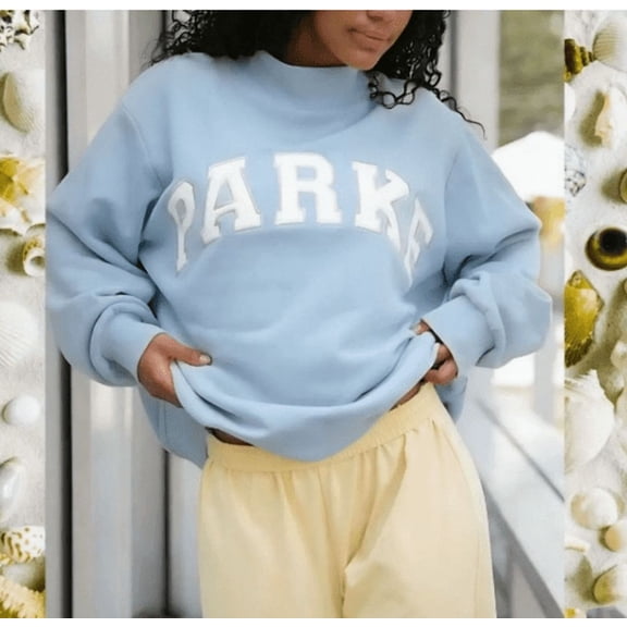PARKE Sweatshirt Featuring an embroidered lettering and high-neck design, suitable for both men and women. Crafted from pure cotton, it offers a loose