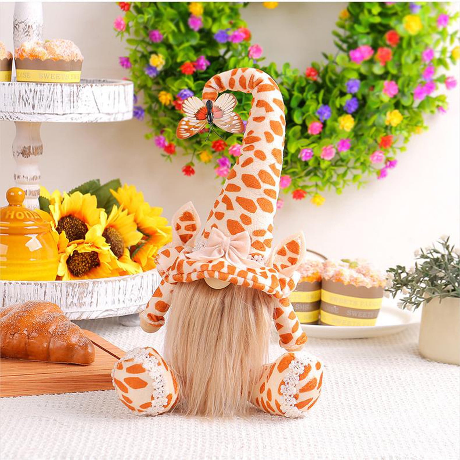 Aurora World 60780 - Gnomo Guardia Con Cappello In Pelle D'Orso - Peluche Morbido 19,1 Cm