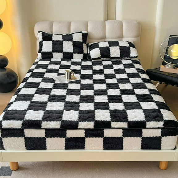 PATLOLLAV Velvet Black White Checkered Bedding Mattress Cover,Plush Fitted Sheet Protective Cover,Velvet Fitted Sheet Queen Size,Cozy Comfy Flannel Deep Pocket Bottom Sheet,59.05x78.74inch