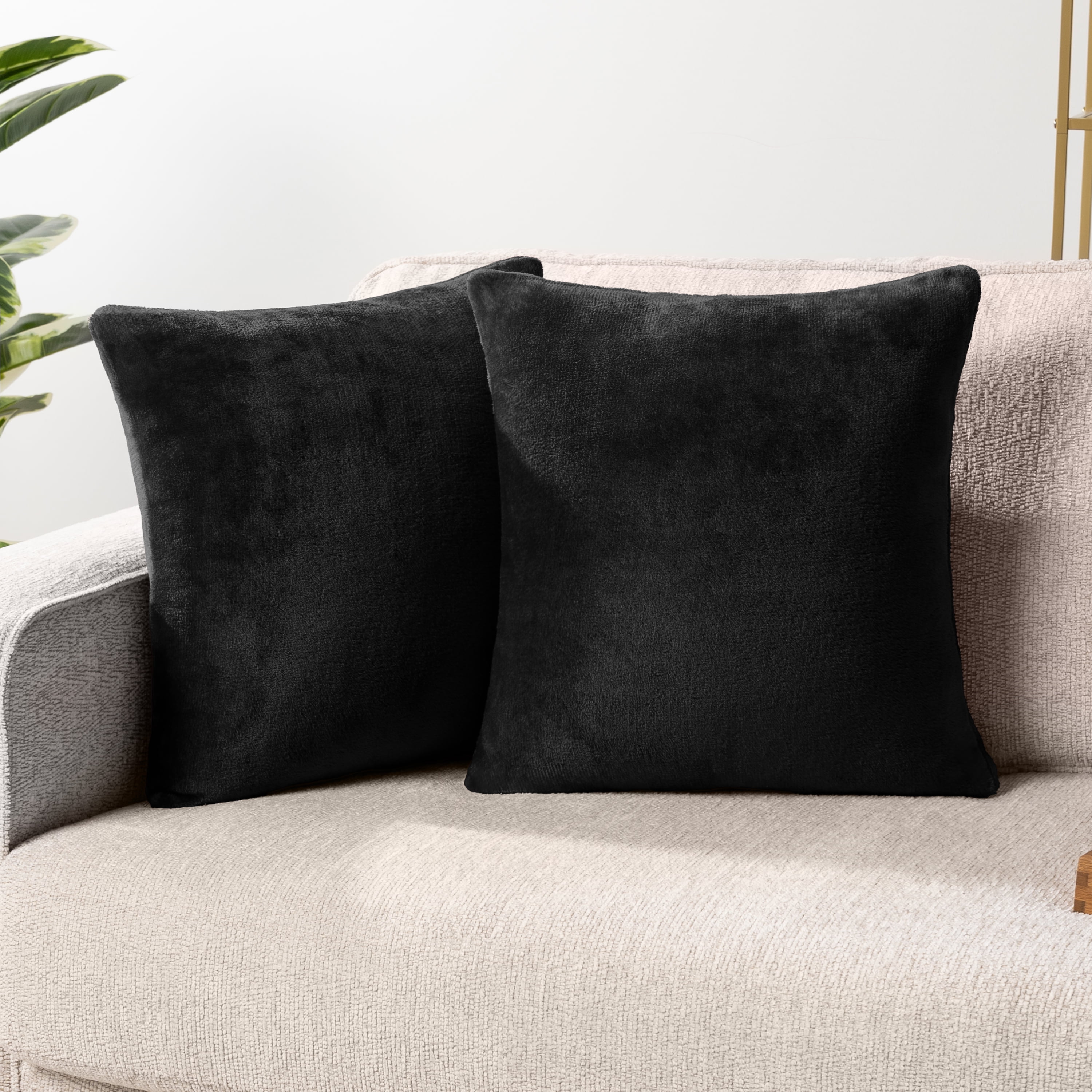 PAVILIA Black Throw Pillow Covers 18x18 Set of 2, Velvet Euro Sham ...