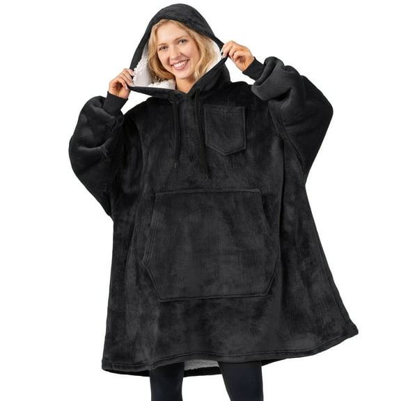 PAVILIA Blanket Hoodie for Women Black, Sherpa Wearable Blanket Men, Cozy Oversized Sweatshirt Blanket, Warm Fleece Hooded Blanket Sweater with Sleeves and Giant Pocket, Black