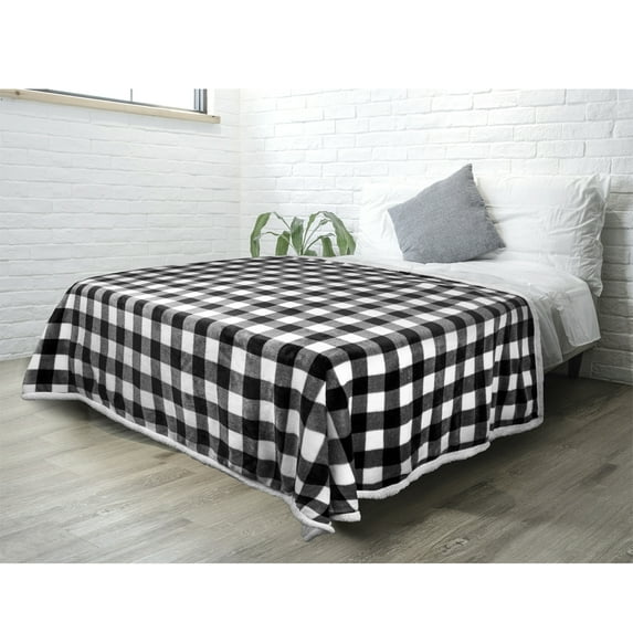 PAVILIA Buffalo Plaid Sherpa Blanket King, Black White Check | Fuzzy Checkered Flannel Fleece Blanket for Couch Bed | Fluffy Warm Cabin Plaid Plush Microfiber Blanket | 90x108