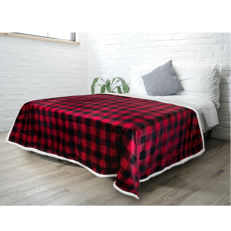 PAVILIA Buffalo Plaid Sherpa Blanket Queen | Fuzzy Red Black