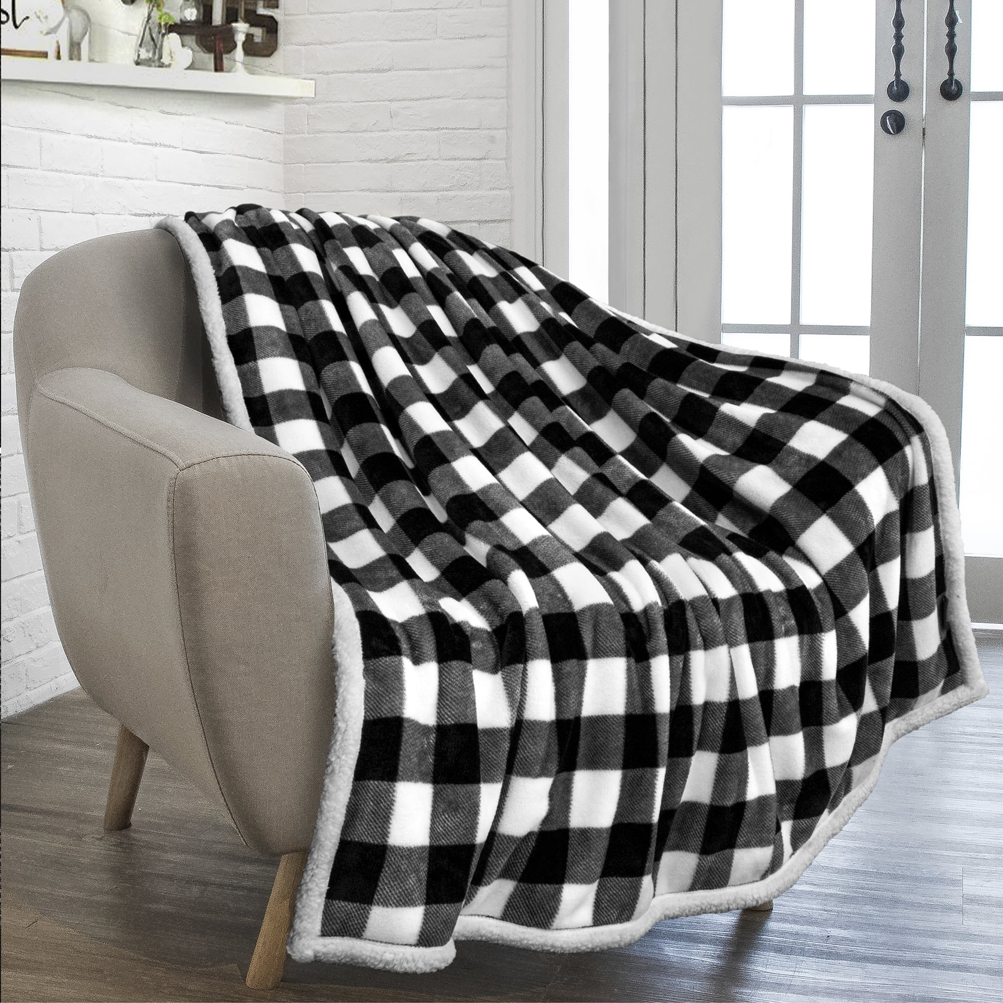 Black and White Buffalo Plaid Sherpa Fleece Throw Blanket