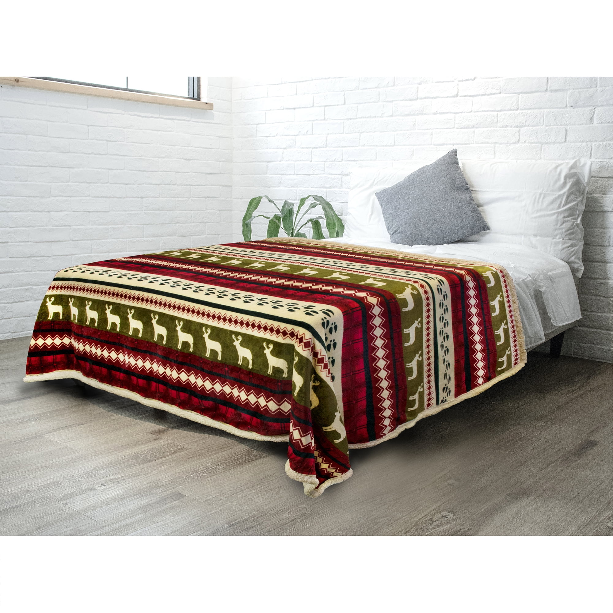 PAVILIA Christmas Sherpa Blanket Throw Queen Bed| Red Flannel Fleece Christmas Decoration Blanket| Plush, Warm, Soft Cozy Reversible Winter Holiday Blanket| Christmas Gift  90x90