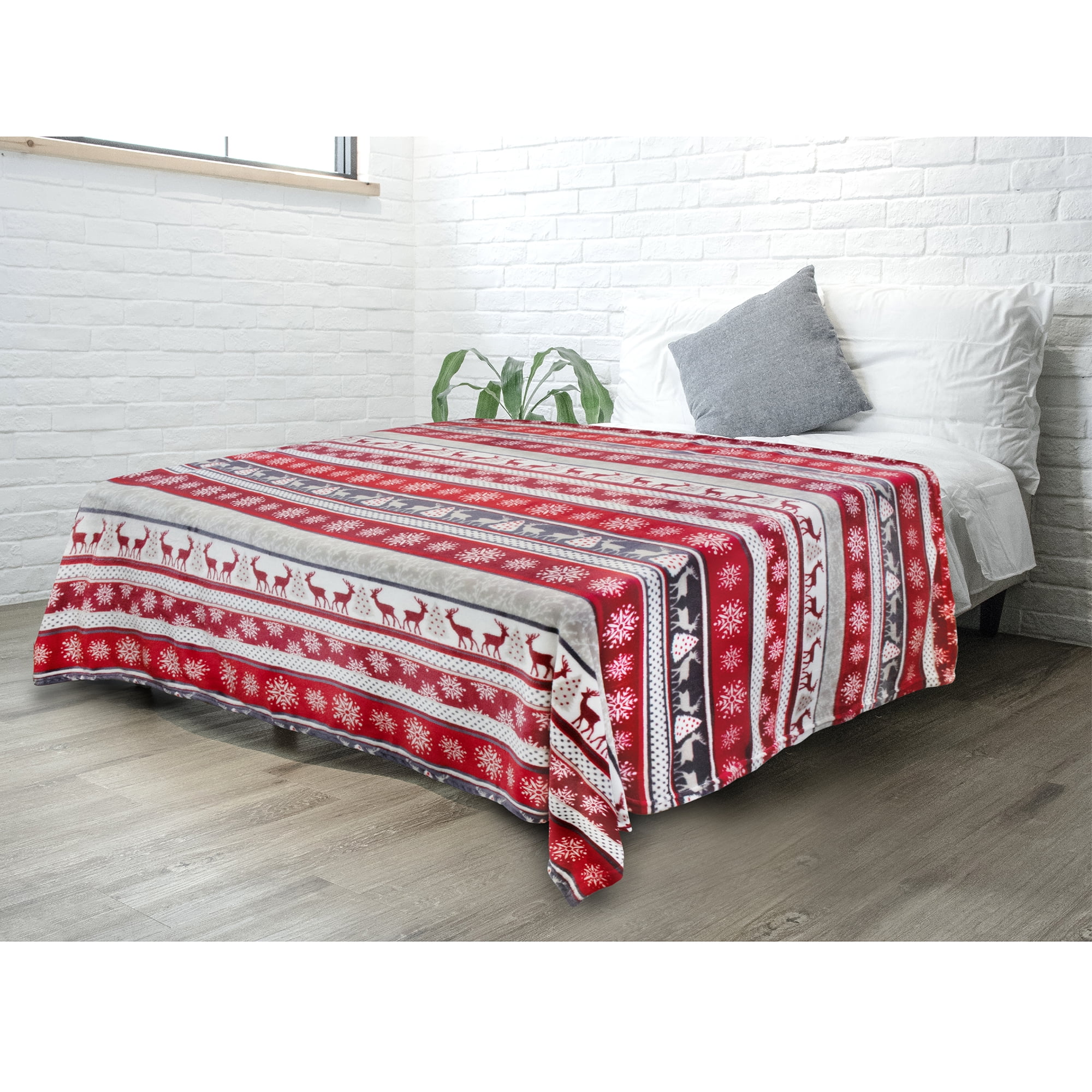 Red blanket with white snowflakes clearance