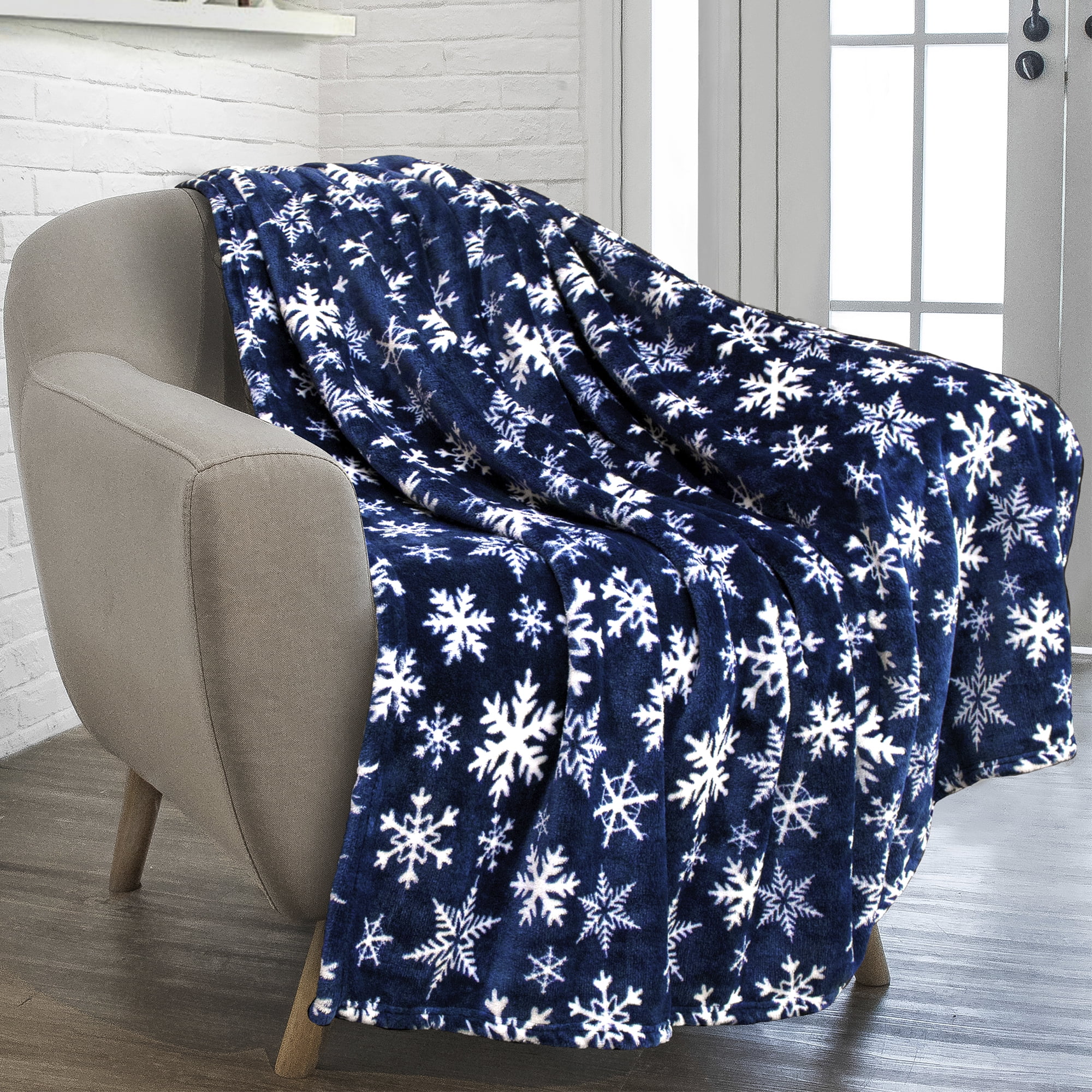 Snowflake throw blanket sale