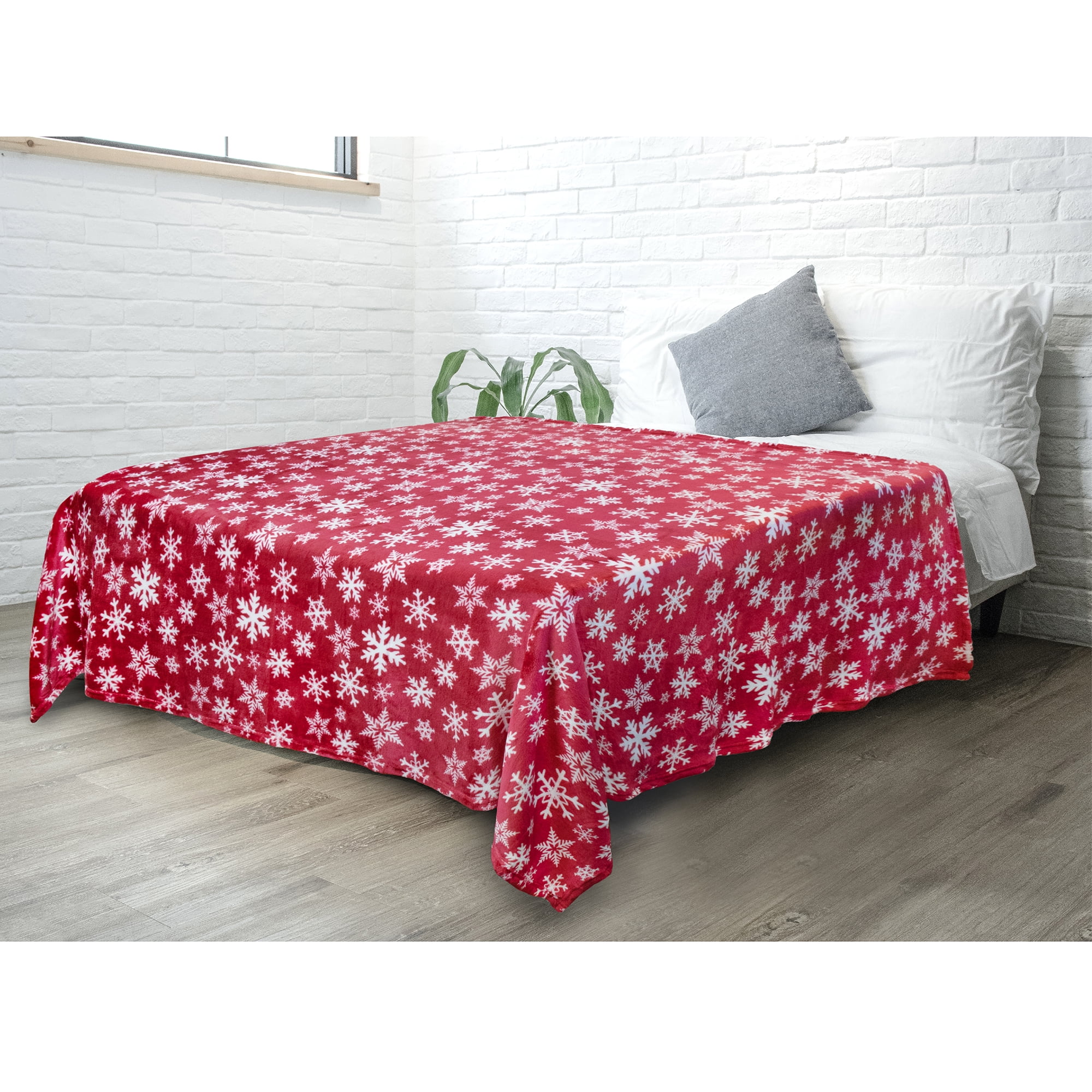 PAVILIA Christmas Throw Blanket Red Snowflake Christmas Fleece Blanket Soft Plush Warm Winter Cabin Throw Twin 60x80 Red White Snowflake Walmart Business Supplies
