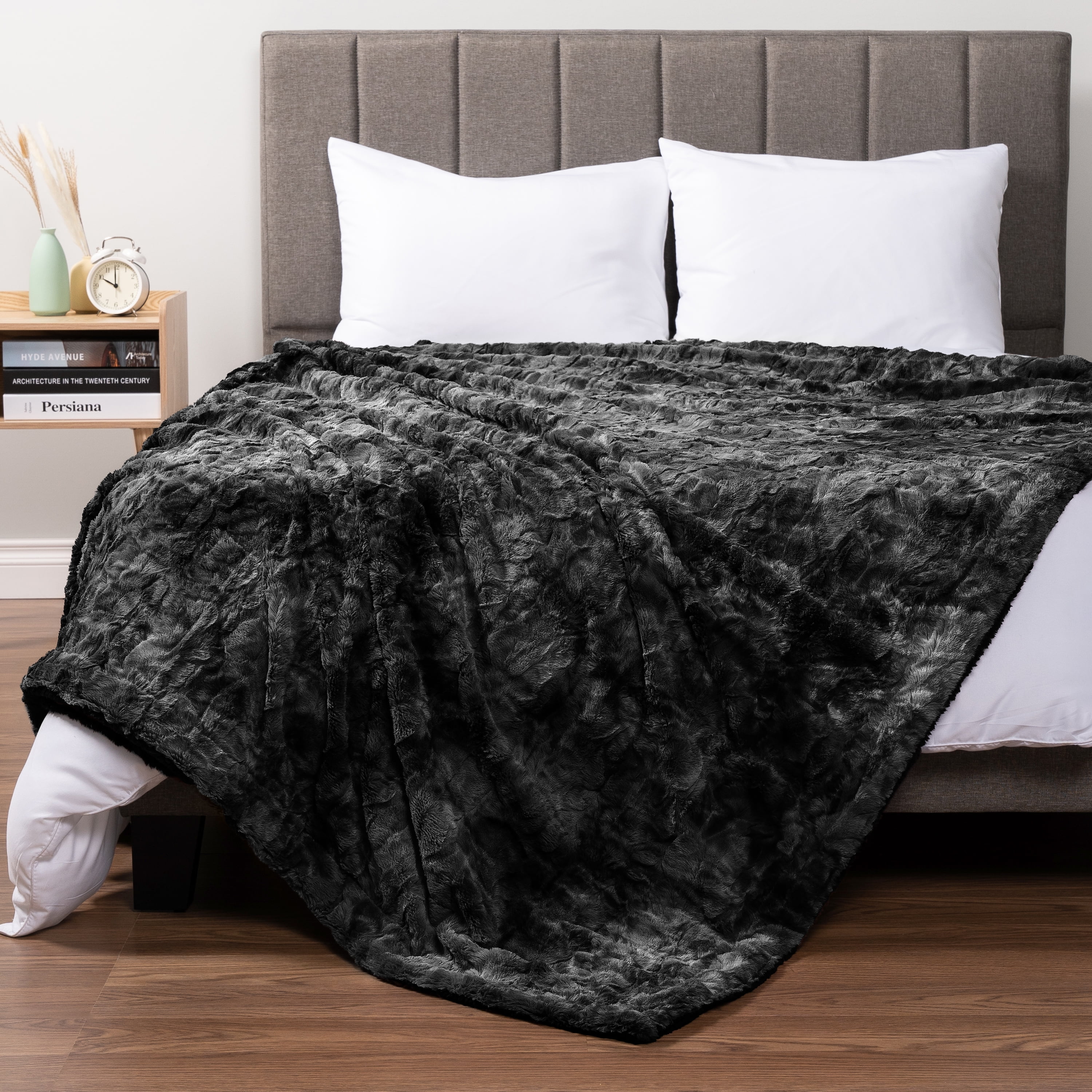 Queen Size Tie-Dye Black Faux Fur Sherpa Reversible Throw Blanket
