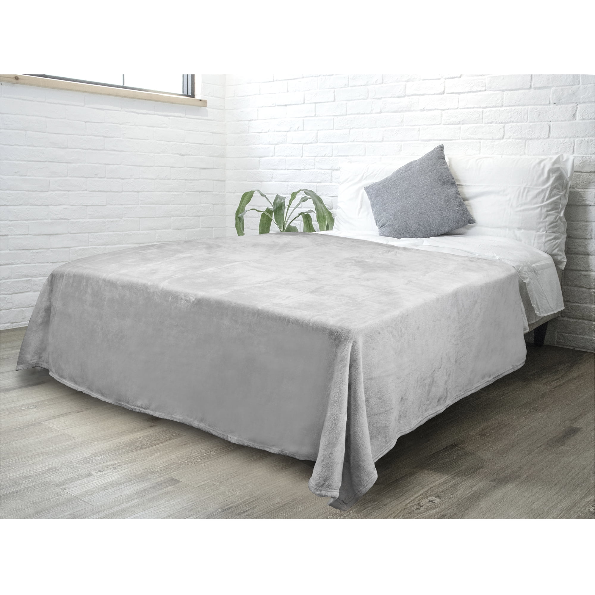 Light Grey Queen Size Plush Flannel Fleece Blanket