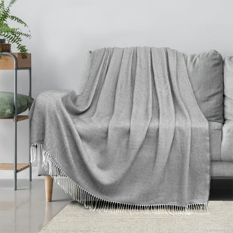 PAVILIA Gray Boho Throw Blanket for Couch, Farmhouse Outdoor Decorative  Blanket, Faux Cashmere Home Decor Woven Throw, Soft Cozy Herringbone Afghan