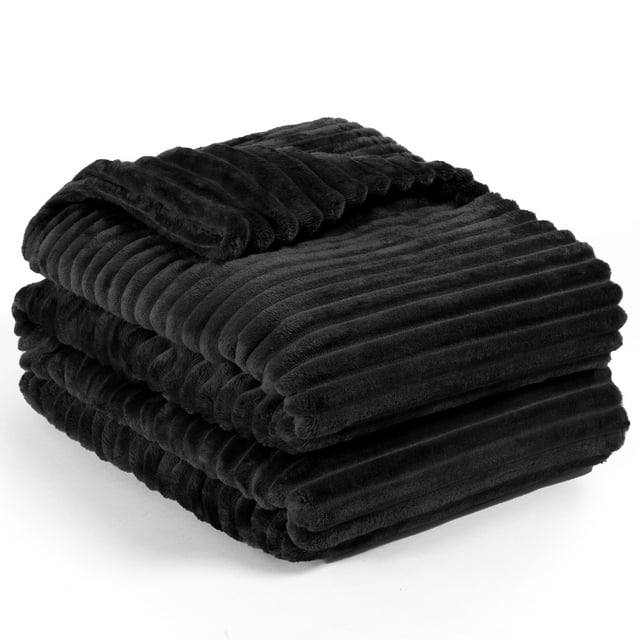 PAVILIA Soft Fleece Queen Bed Blanket Black, Large Fuzzy Plush Flannel