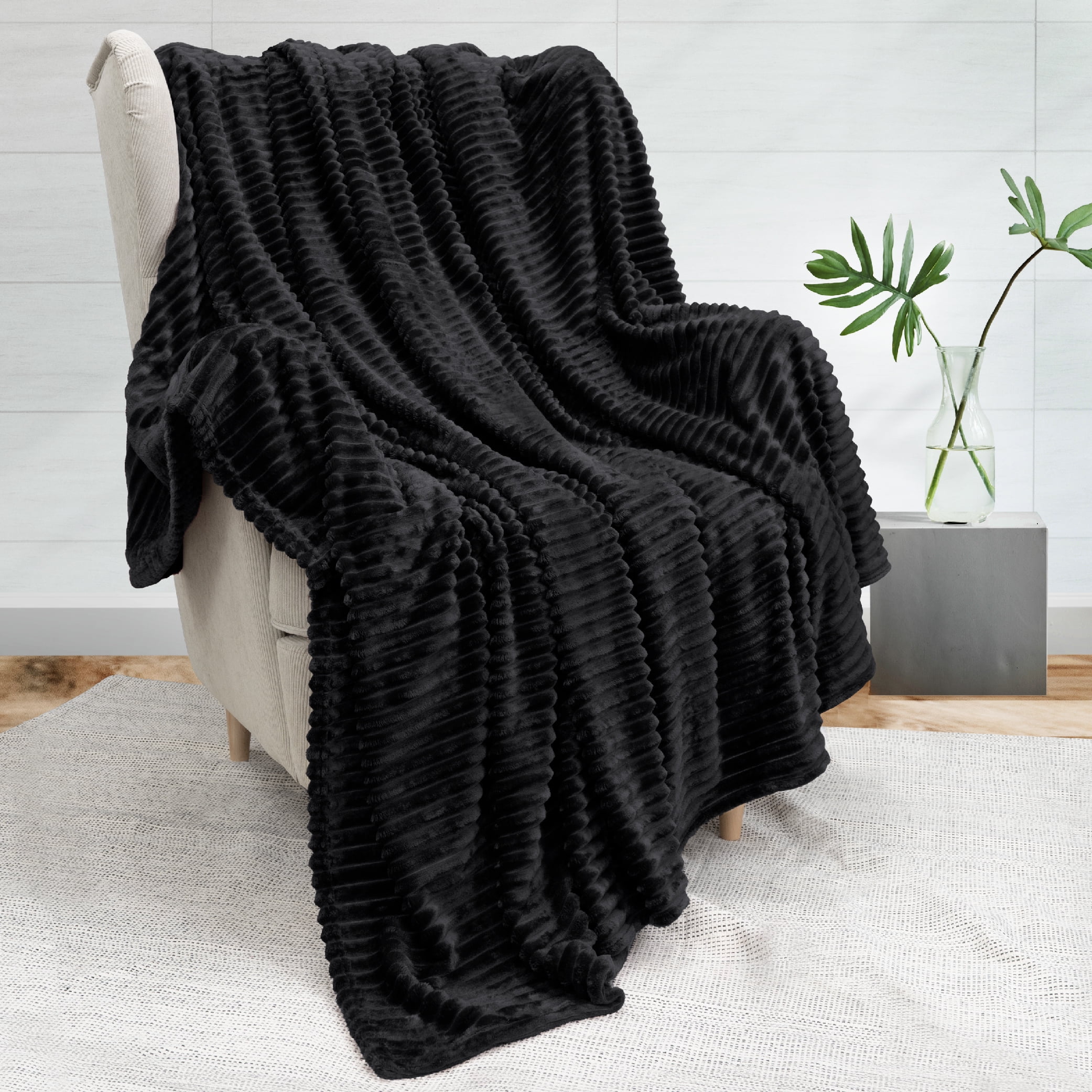 Black Ribbed Fleece Flannel Throw Blanket, 50x60 Inches