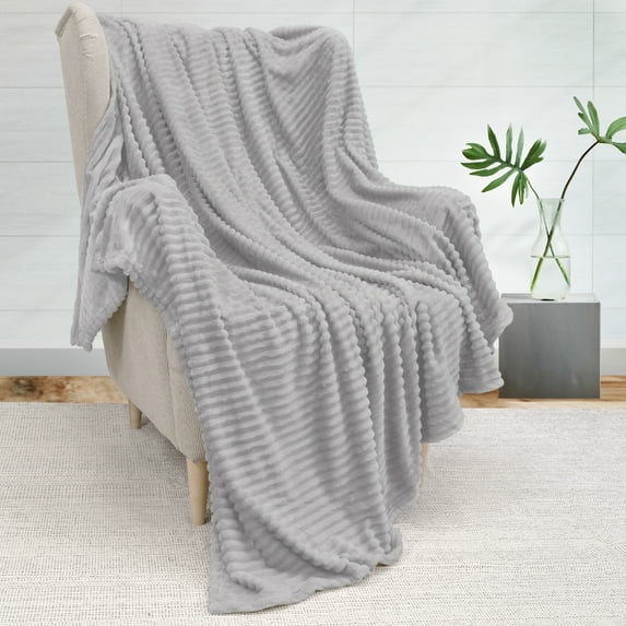 PAVILIA Super Soft Fleece Throw Blanket Light Grey, Luxury Fuzzy Plush Flannel Throw, Warm Cozy Ribbed Microfiber Blanket for Sofa Couch Bed, Lightweight Striped Blanket, Gray, 50x60
