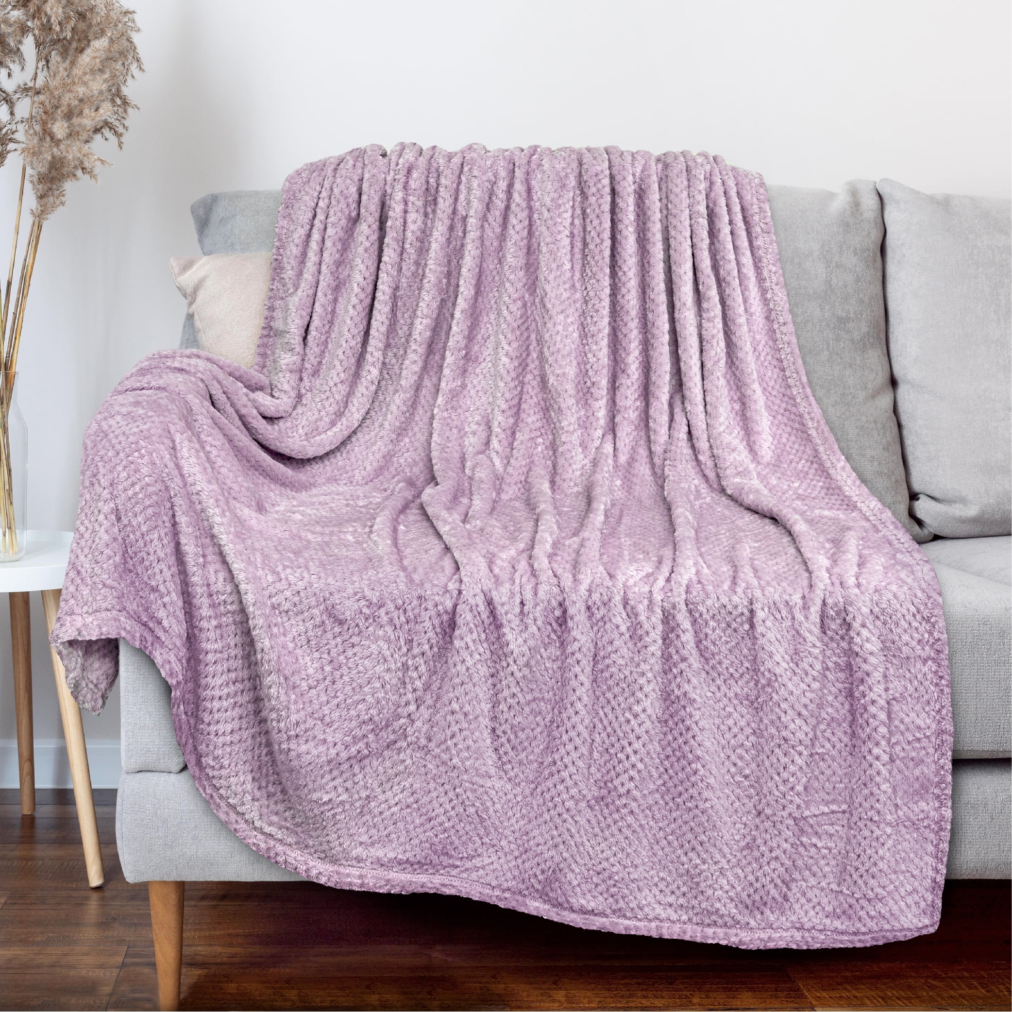 PAVILIA Waffle Fleece Throw Blanket for Couch Bed Light Purple