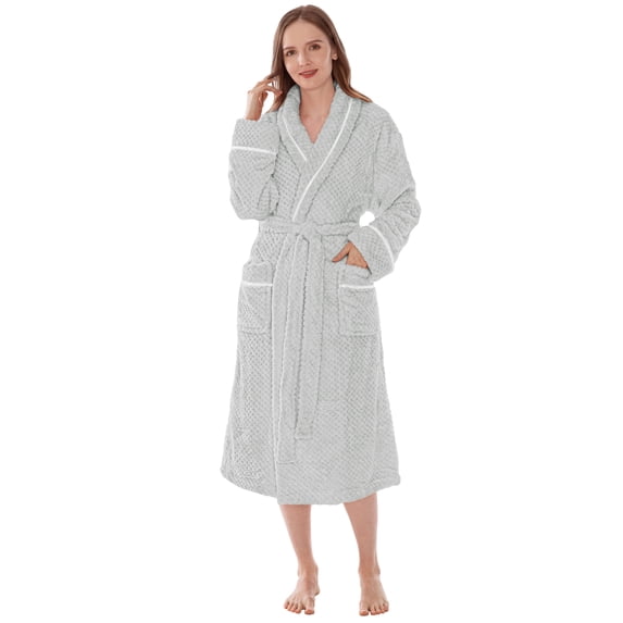 PAVILIA Plush Robe for Women, Soft Fleece Long Spa Robe, Ladies Bathrobe with Pockets, Warm Fuzzy Housecoat, Light Grey, S/M