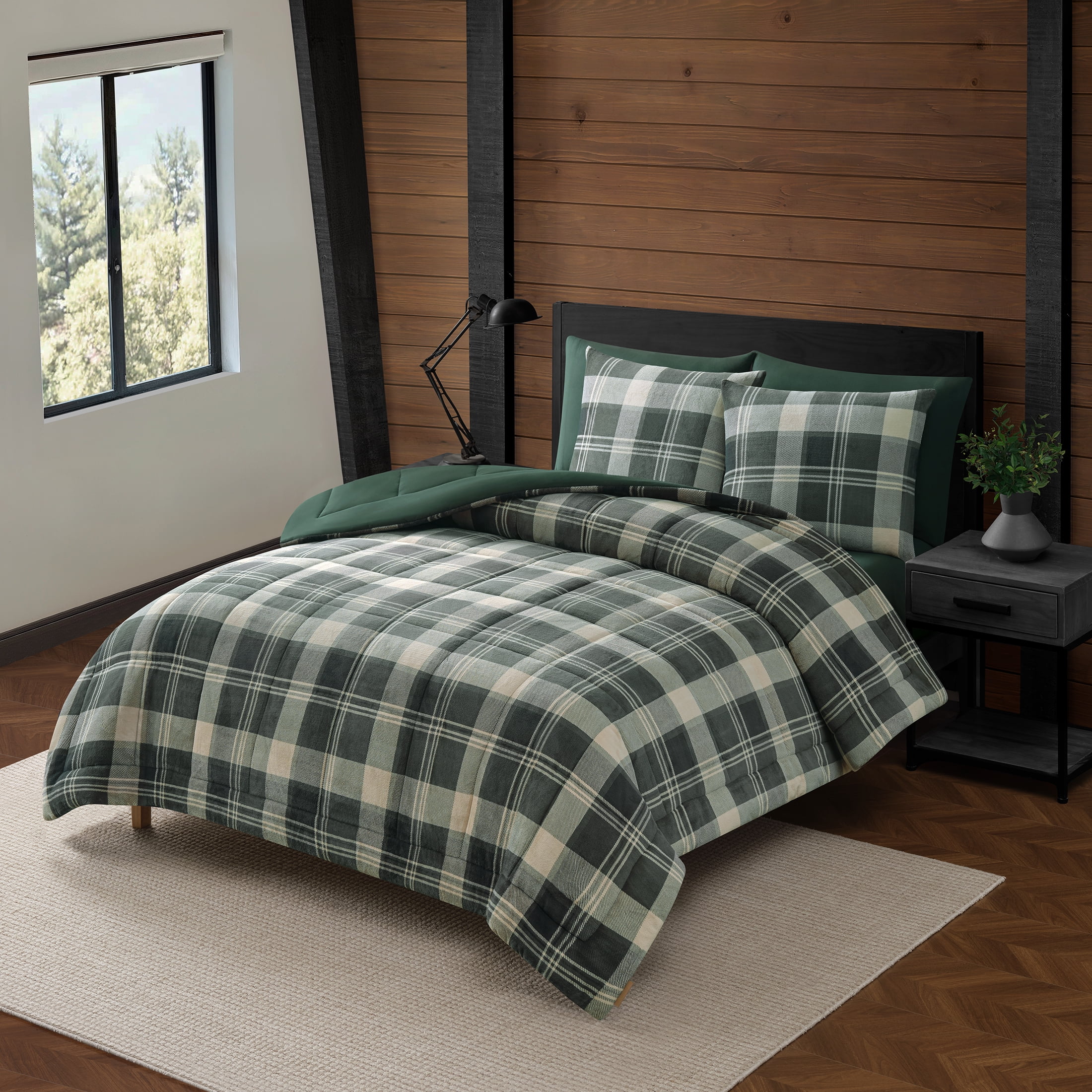Pawz 3-Piece Fleece Comforter Set with Pillow Shams, Soft and Warm, Pine Green Plaid, King
