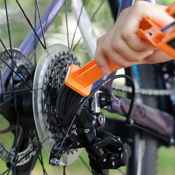 PBAZIH Motorcycle Chain Cleaning Brush, Multi Functional 2 In 1 Tool, Effective Chain Cleaner, Flywheel Brush, Portable Bike Maintenance Tool, Durable Plastic Bristles, Outdoor Use