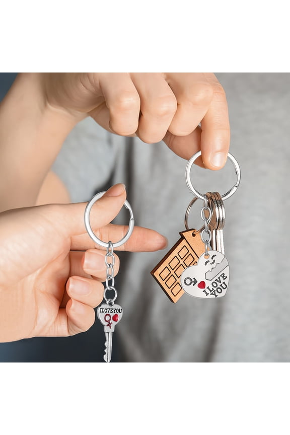 1 Set Creative Heart Keychain For Boyfriend And Girlfriend Portable Keychain Accessories For Valentine's Day