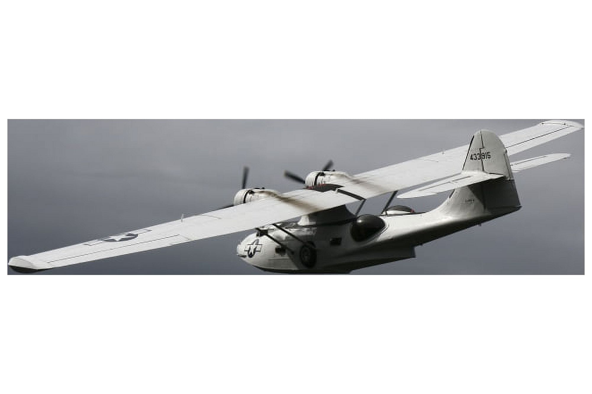 PBY Catalina vintage flying boat Canvas Art - Daniel KarlssonStocktrek Images (18 x 12)