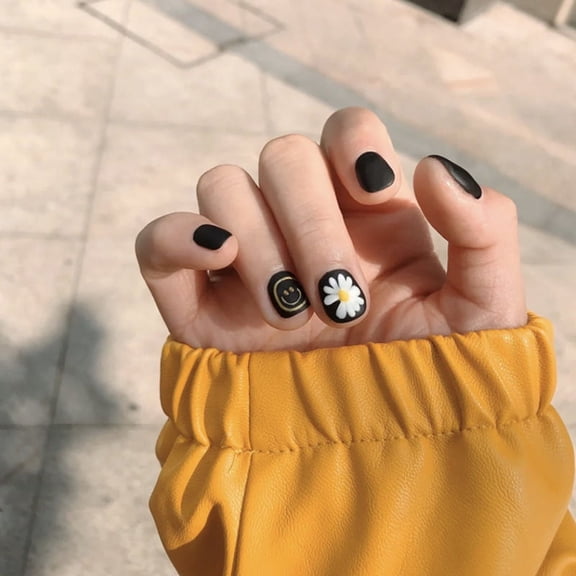 PD-06 Smiley Daisy Internet celebrity Fake Nail Patch Wearing Nail Art Finished Nail Patch Nail Patch