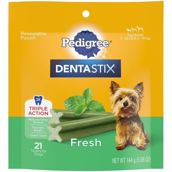 PEDIGREE DENTASTIX Dental Dog Treats for Toy/Small Dogs Fresh Flavor Dental Bones, 5.26 oz. Pack (21 Treats - 4 Pack)