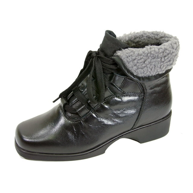 PEERAGE Hazel Women Extra Wide Width Lace Up Leather Bootie BLACK 12