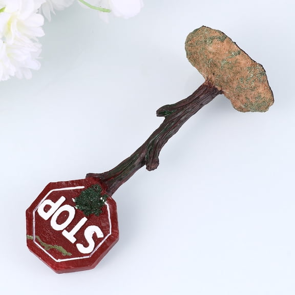 PENIKOKO Cartoon Style Square Resin Fish Tank Decoration for Aquarium Landscaping, Funny Ornament, 1 Piece