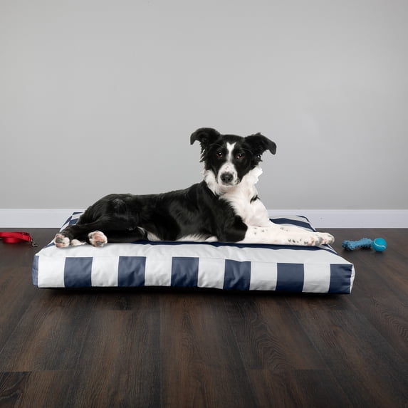PETMAKER 36in Water-Resistant Dog Bed with Removable Washable Cover (Navy)