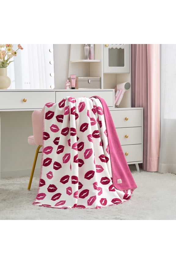 Plush Throw Blanket, Reversible Fleece, 60" x 70", Pink Glitter Lips